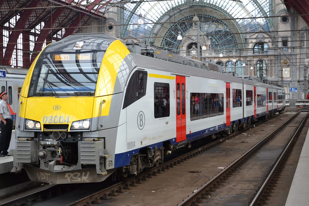 Fabrication de pièces de structure pour l'industrie ferroviaire.